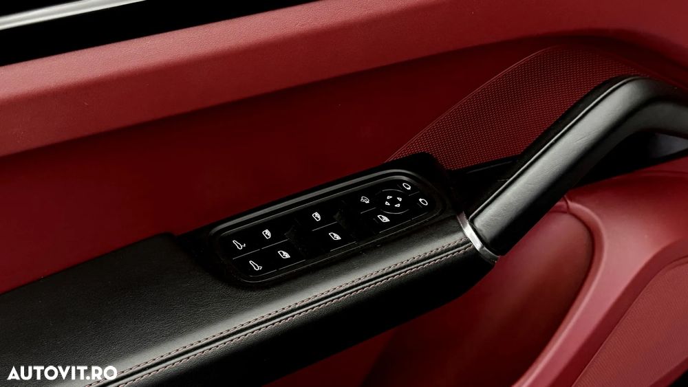 Porsche Cayenne Coupe Standard - 25