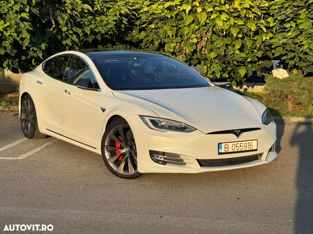 Tesla Model S Performance - 2