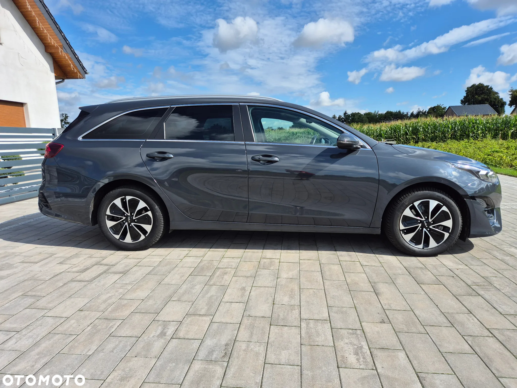 Kia Ceed - 27