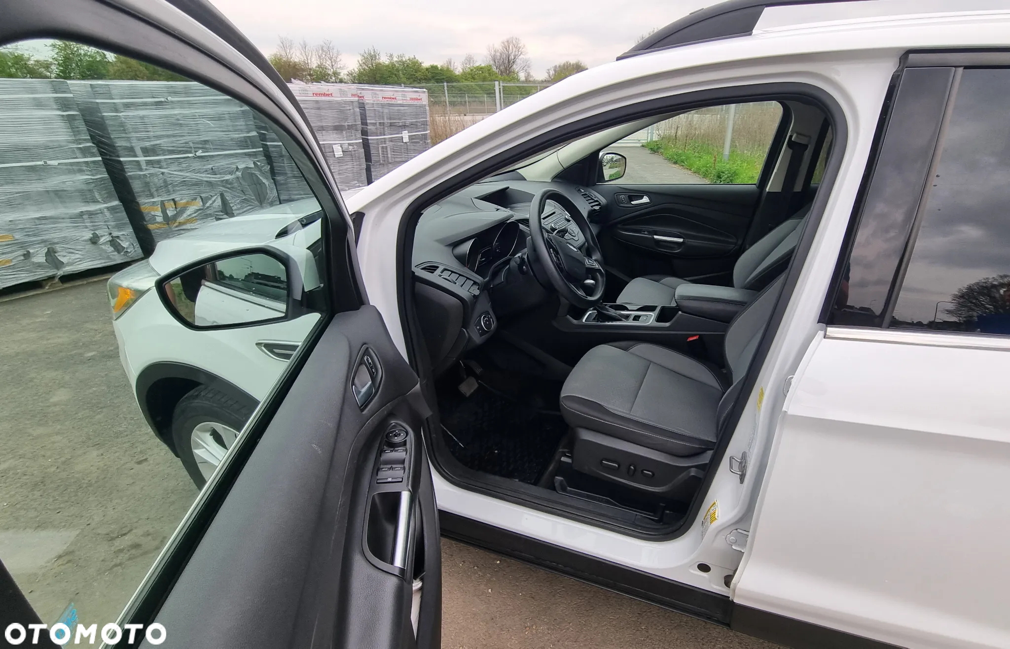 Ford Kuga - 8