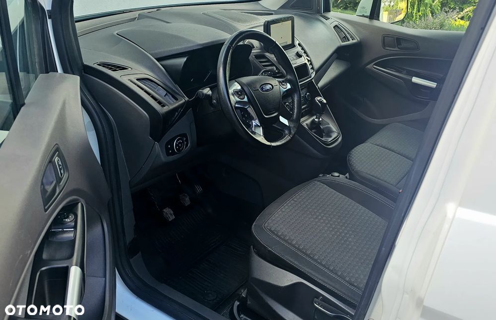 Ford Transit Connect - 18