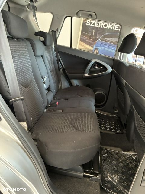 Toyota RAV4 2.2 D-4D 4x4 Executive - 14