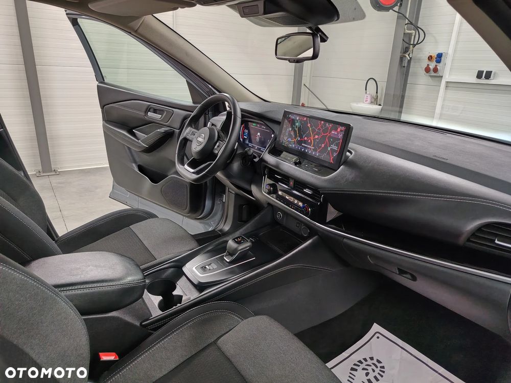 Nissan Qashqai 1.3 DIG-T DCT TEKNA - 26