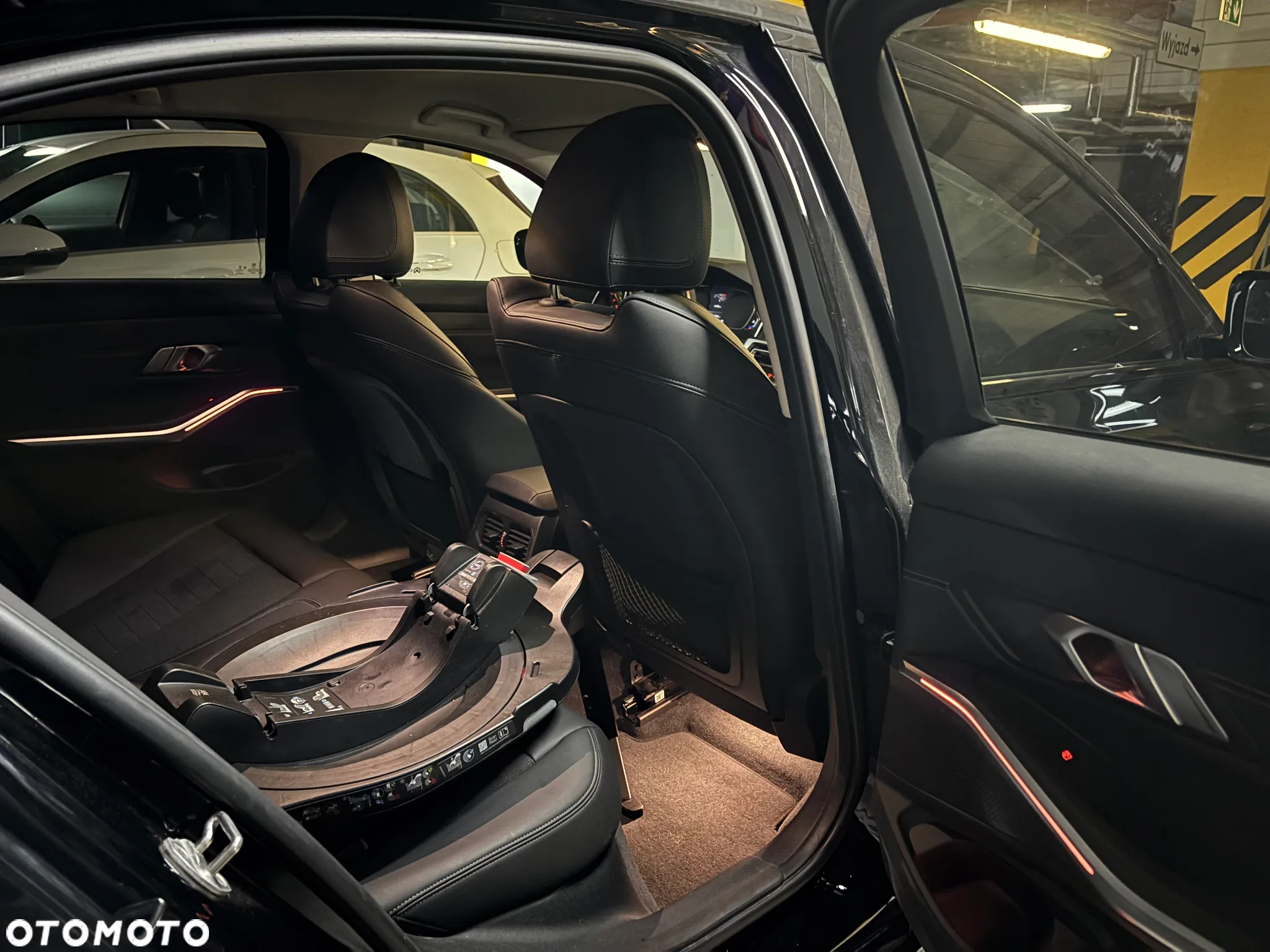 BMW Seria 3 320i Sport Line - 4