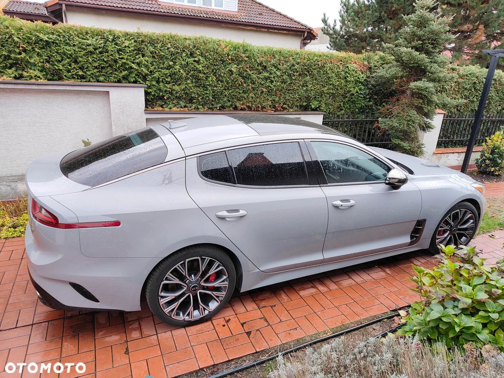 Kia Stinger 3.3 T-GDI V6 GT AWD - 2