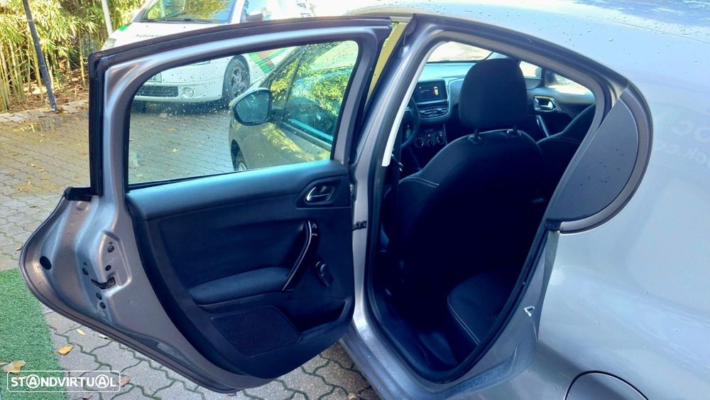 Peugeot 208 1.5 BlueHDi Active - 12