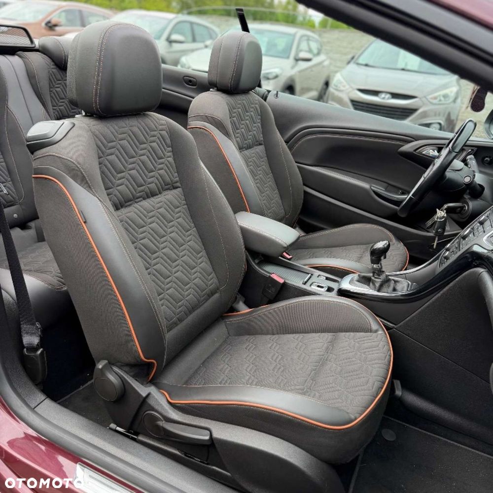Opel Cascada - 38