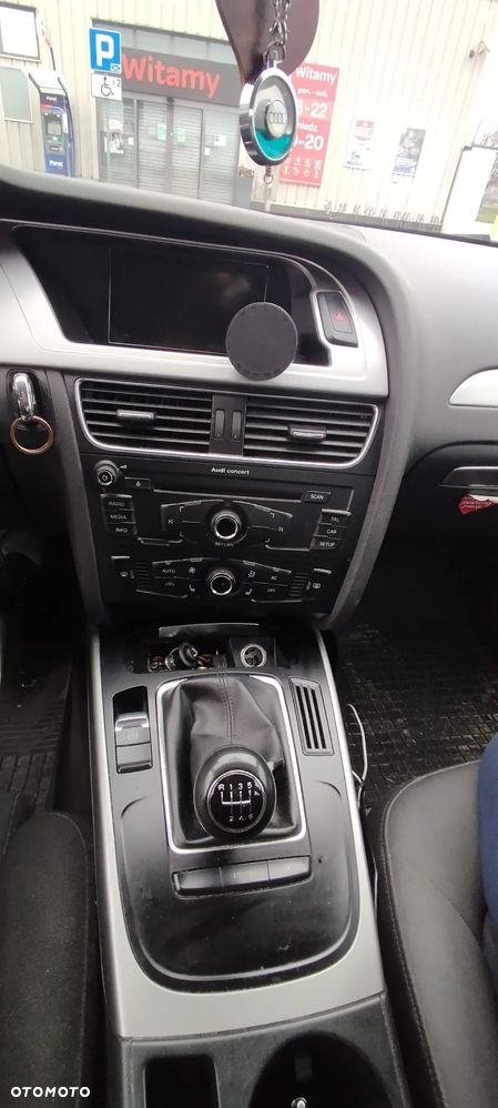 Audi A4 Limousine 2.0 TDI DPF Ambiente - 9