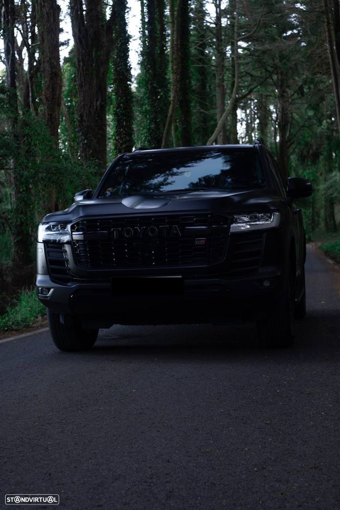 Toyota Land Cruiser LC300 GR Sport - 2