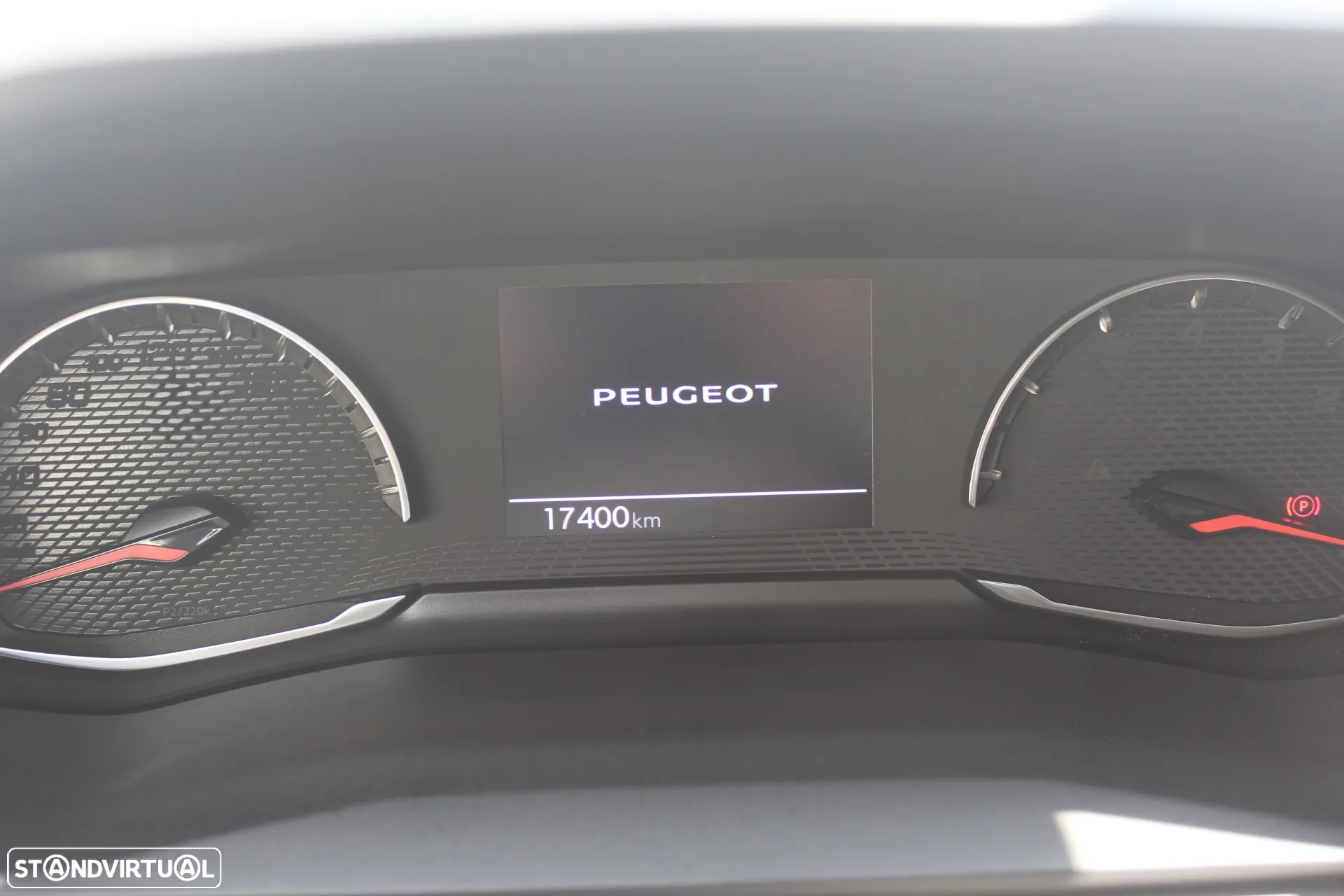 Peugeot 208 PureTech 100 Allure - 19
