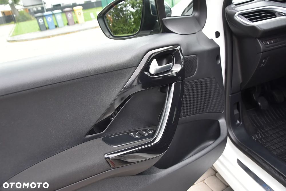 Peugeot 208 Blue-HDi 100 Stop&Start Active - 28