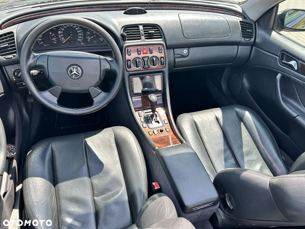 Mercedes-Benz CLK - 8