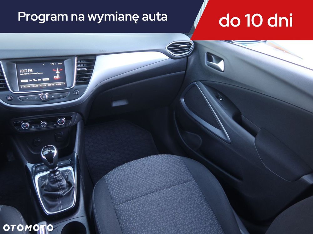 Opel Crossland X - 10
