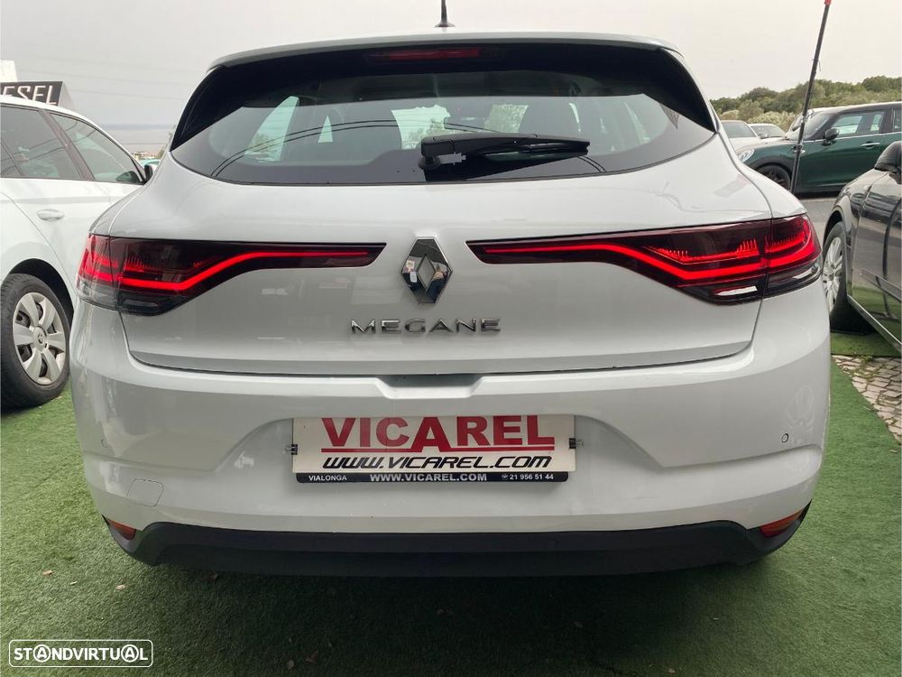 Renault Mégane 1.5 Blue dCi Intens - 6