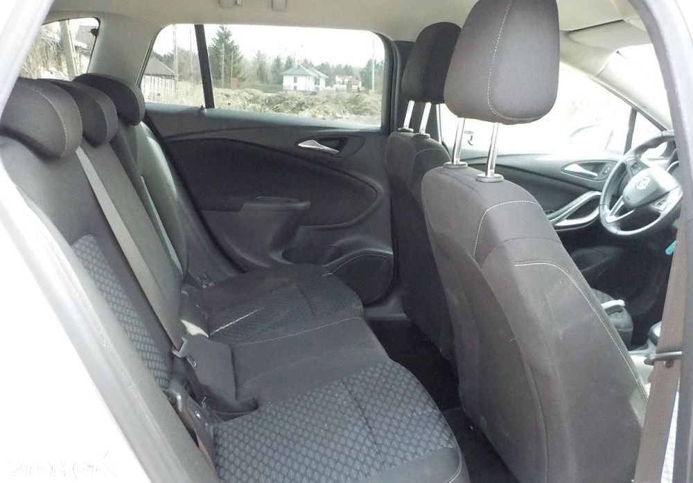 Opel Astra - 16