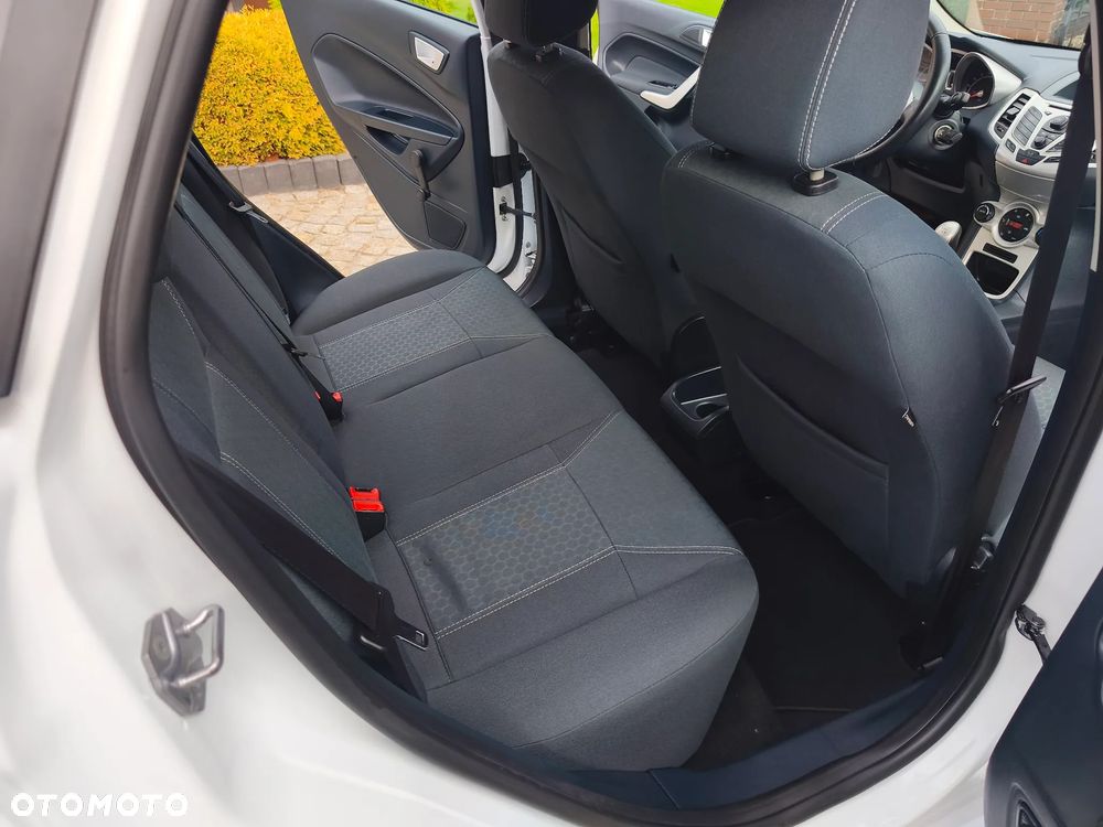 Ford Fiesta 1.25 Titanium - 35