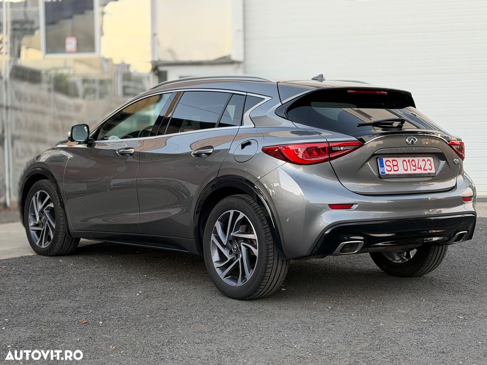 Infiniti Q30 1.5d Premium Tech - 15
