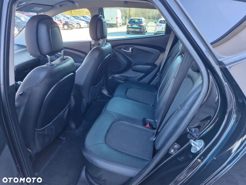 Hyundai ix35 1.7 CRDi 2WD Fifa World Cup Edition - 16