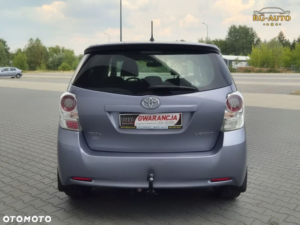 Toyota Verso - 8