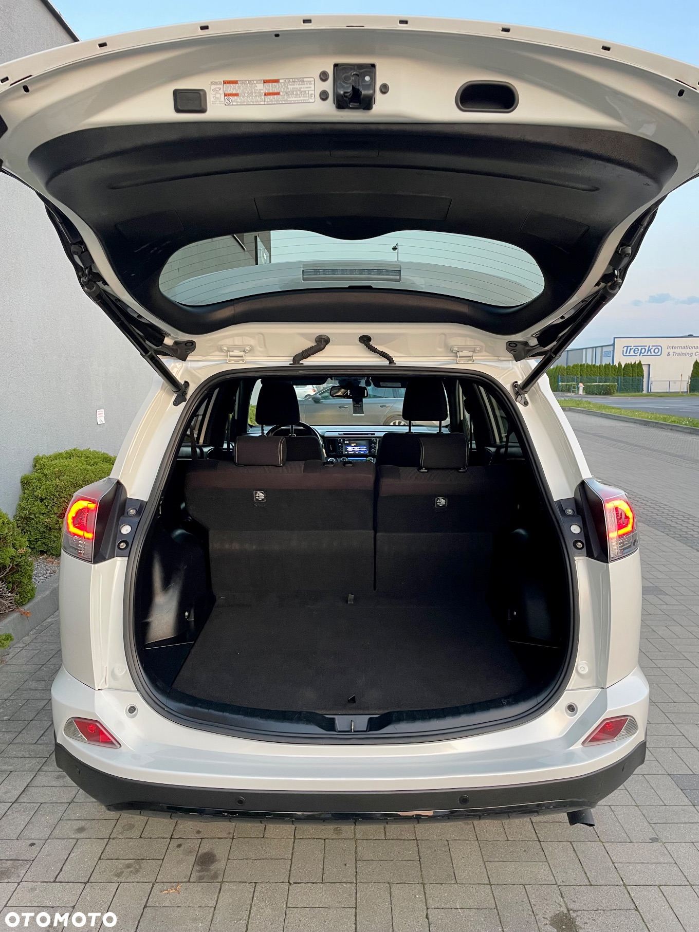 Toyota RAV4 - 15