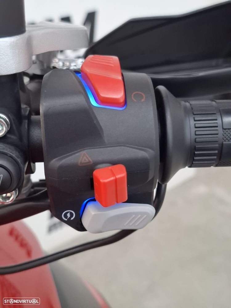QJ Motor SRT 700X - GARANTIA DE FÁBRICA - 10