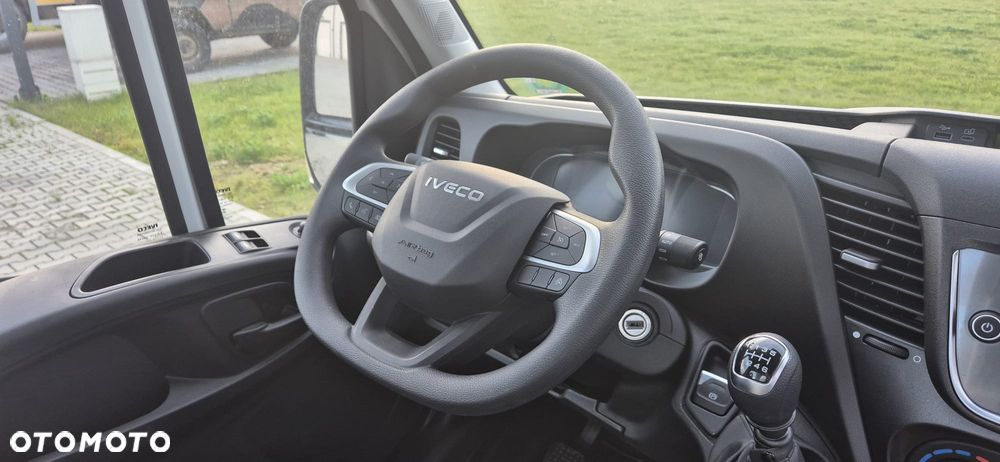 Iveco Daily 35S14H - 5