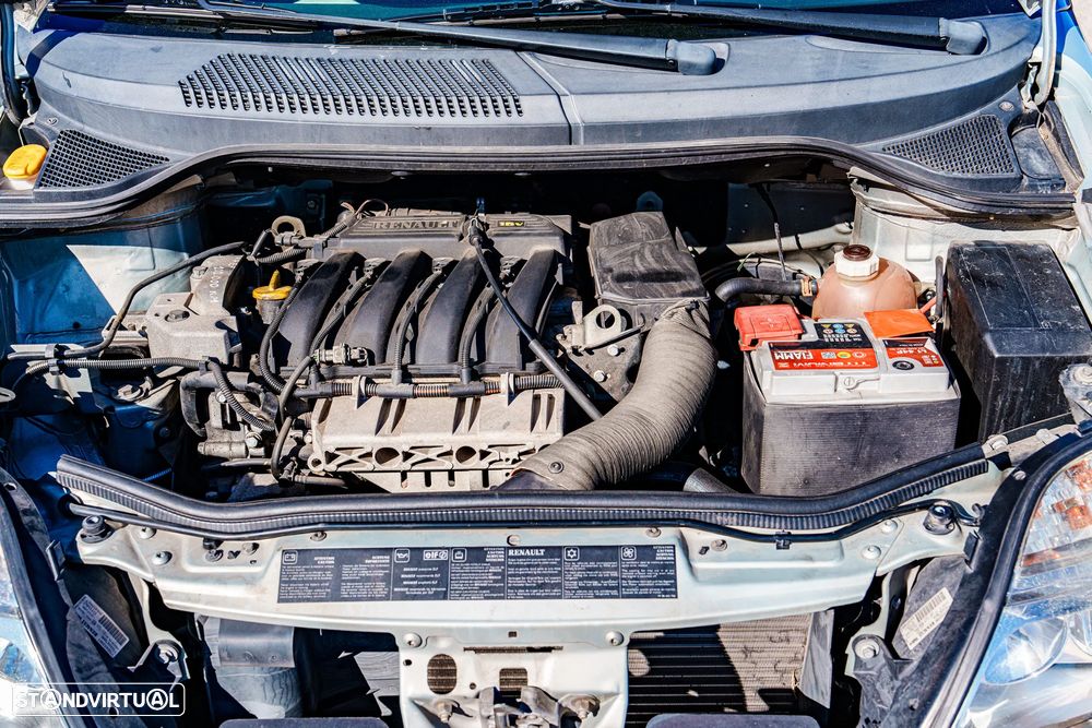 Renault Scénic 1.4 16V RTE - 24