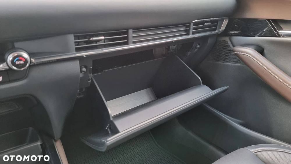 Mazda CX-30 2.0 mHEV Hikari 2WD - 25