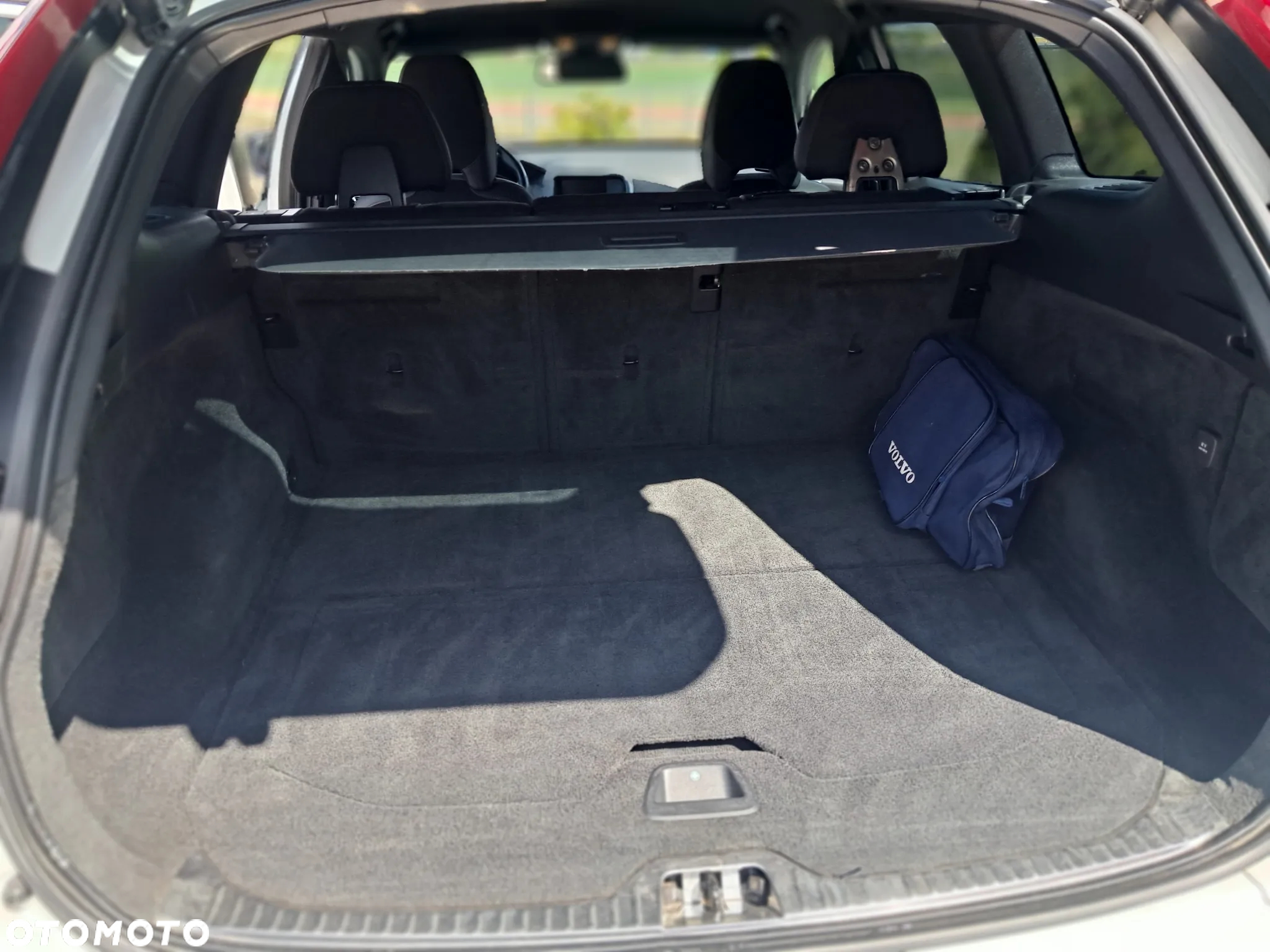 Volvo XC 60 D4 AWD Momentum - 8