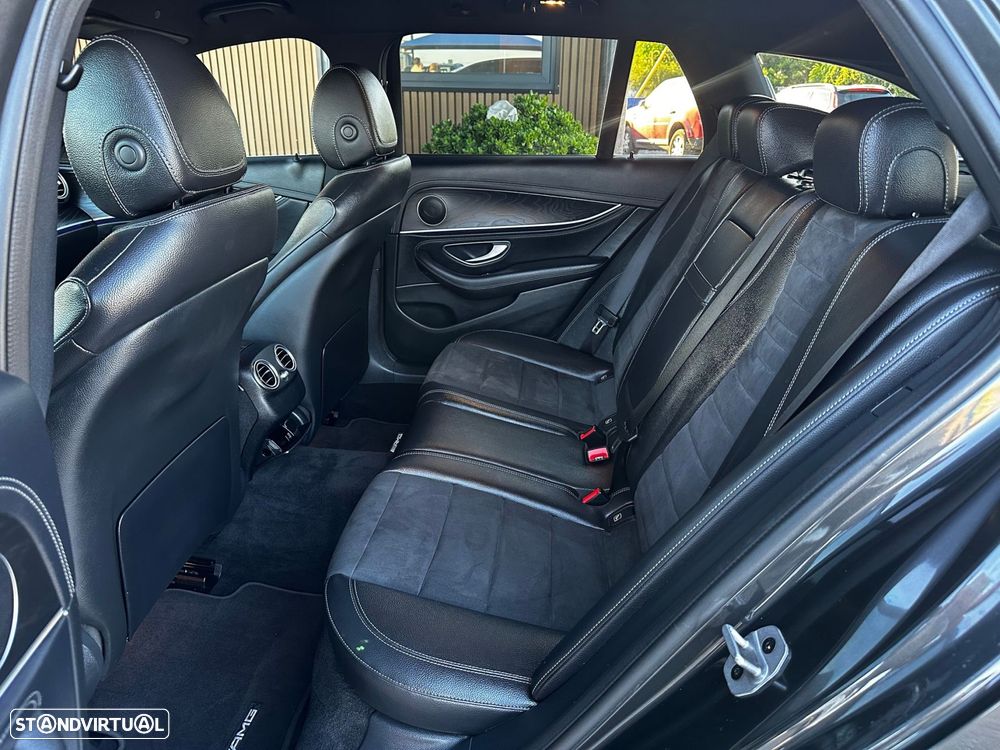 Mercedes-Benz E 300 de AMG Line - 48