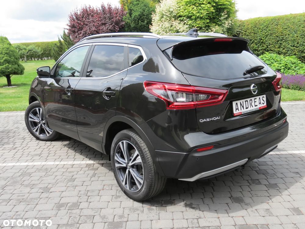 Nissan Qashqai 1.3 DIG-T DCT ZAMA - 10