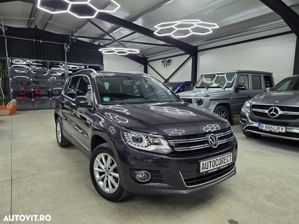 Volkswagen Tiguan 2.0 TDI SCR 4MOTION BlueMotion Technology DSG Lounge Sport & Style - 4