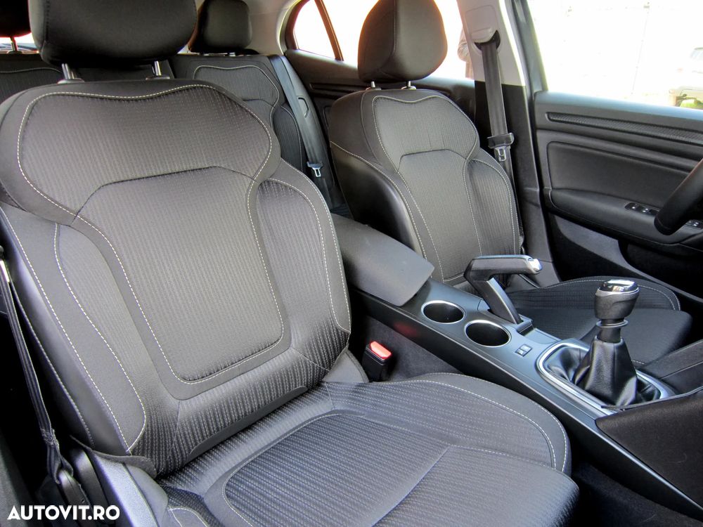 Renault Megane TCe 115 GPF LIFE - 18