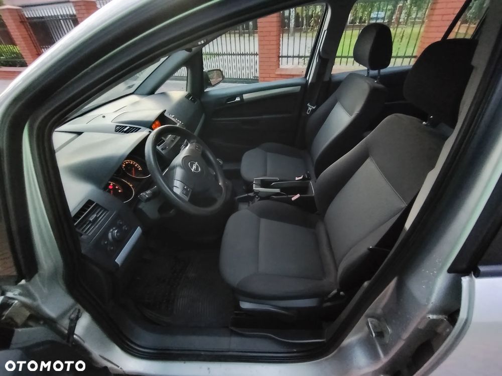 Opel Zafira 1.8 Edition - 10