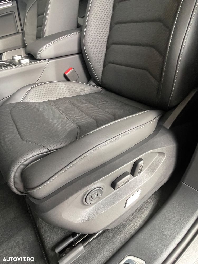 Volkswagen Touareg V6 TDI 4MOTION R-Line - 22