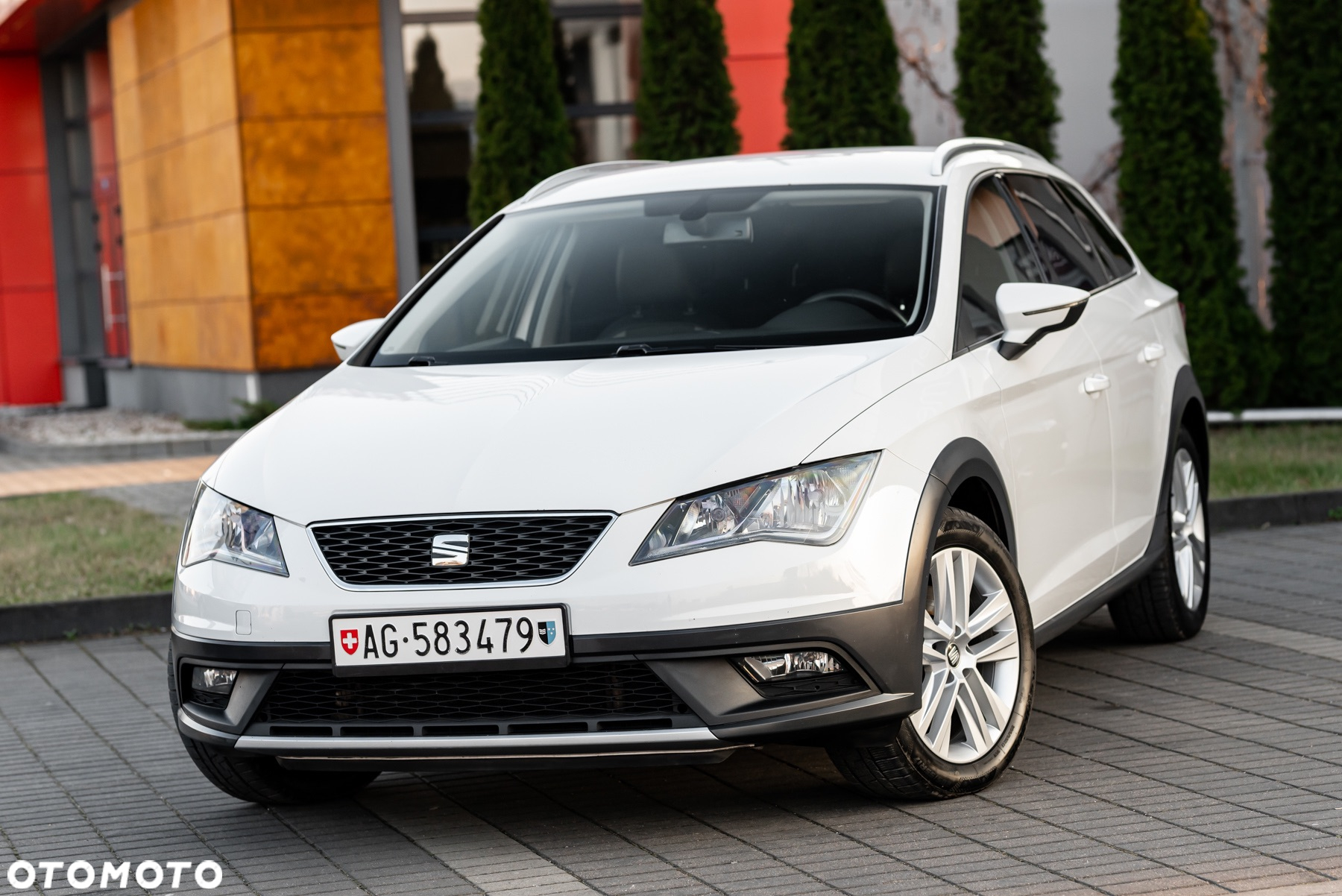 Seat Leon ST 2.0 TDI Start&Stop 4Drive DSG X-Perience - 2