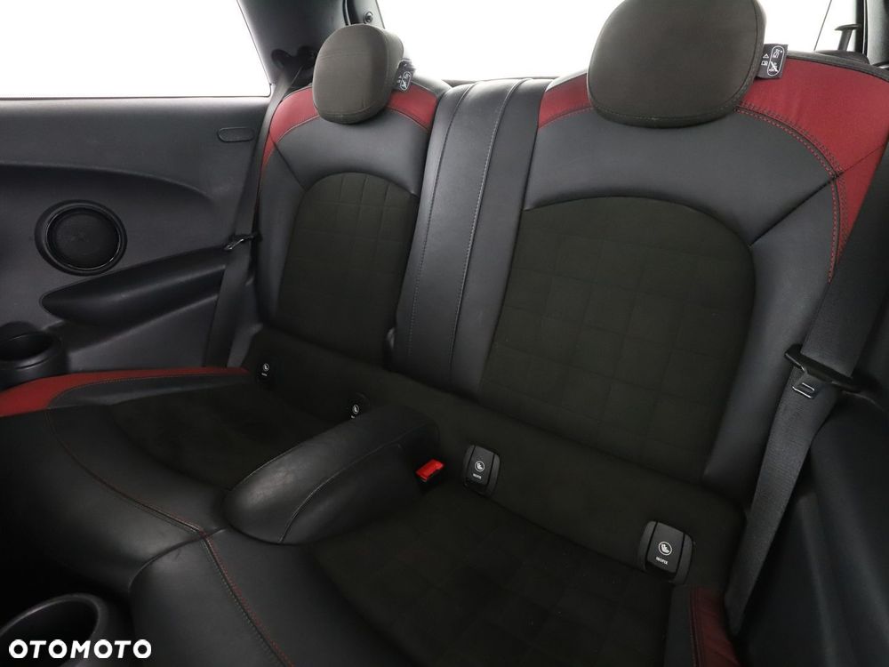 MINI Cooper John Works - 14