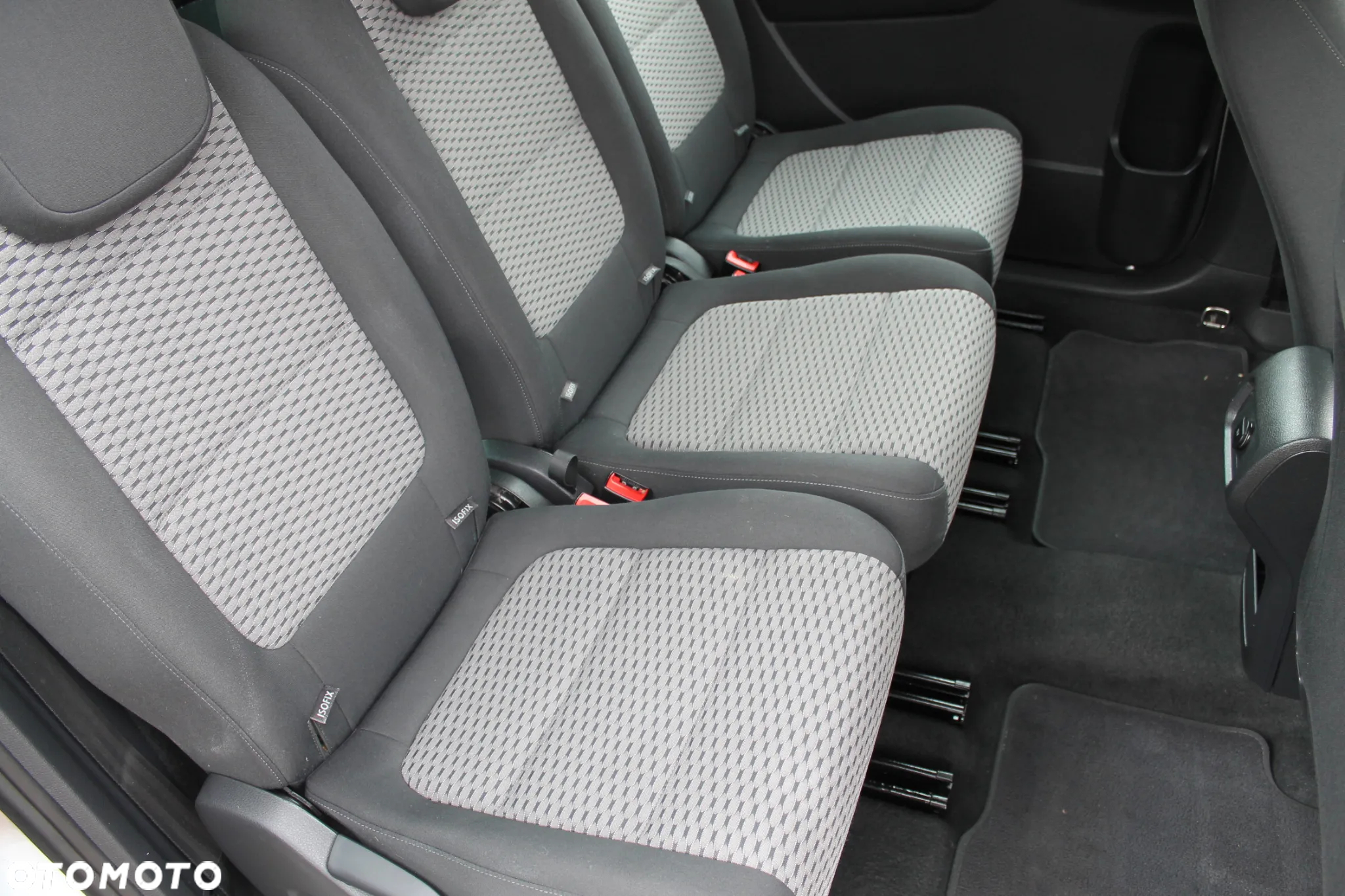 Volkswagen Sharan 2.0 TDI BlueMotion Technology Comfortline - 31