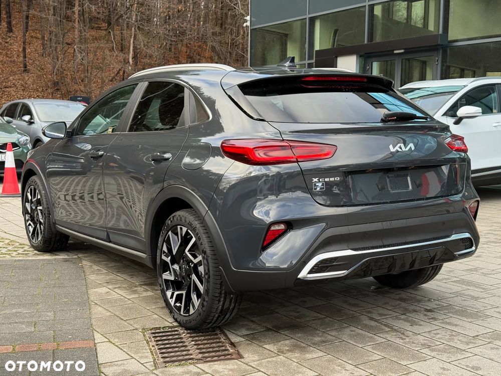 Kia XCeed 1.5 T-GDI Business Line DCT - 10