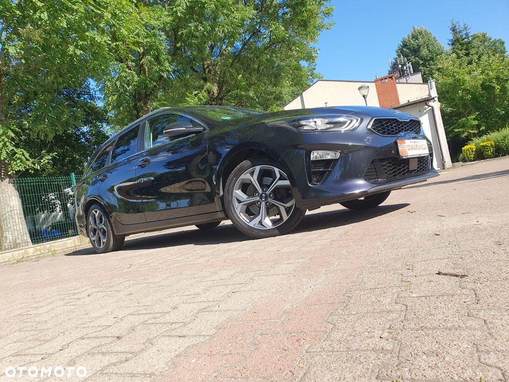 Kia Ceed 1.4 T-GDI DCT OPF Platinum Edition - 27