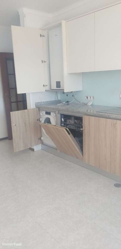 Alugo apartamento T1 restaurado - Grande imagem: 5/16