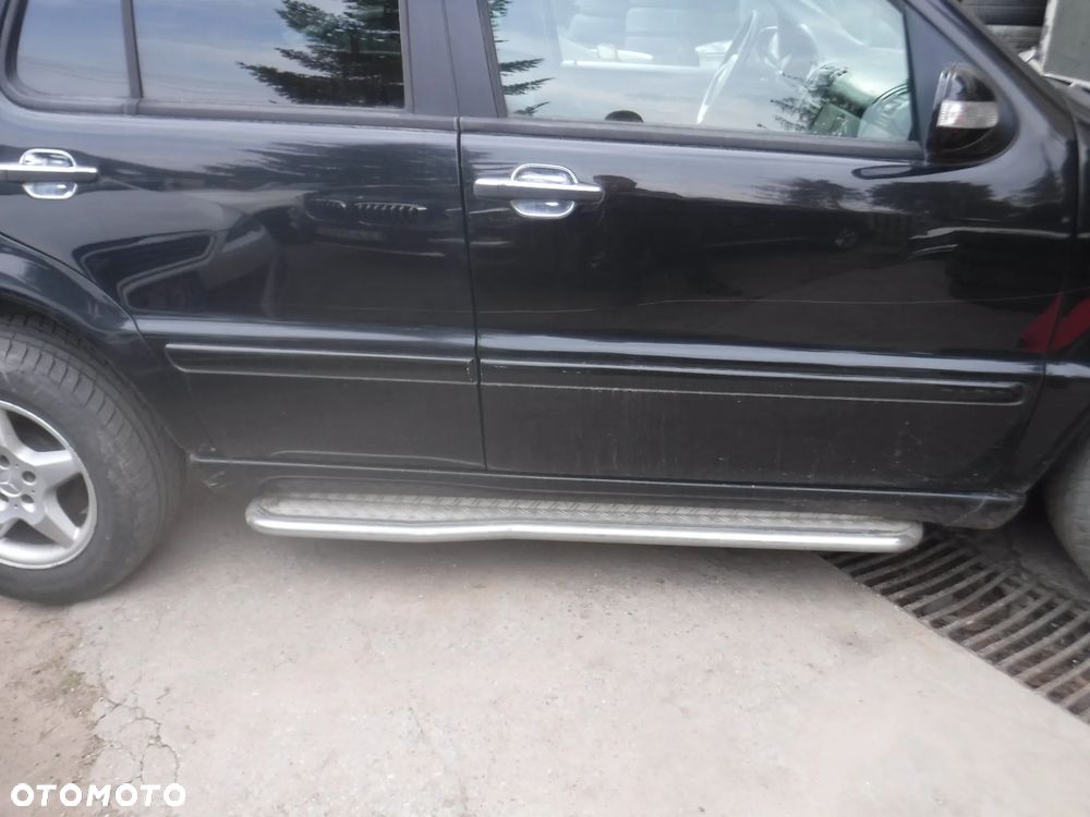 Mercedes ML W163 prog stopien do wsiadania orurowanie progi stopnie kpl - 4