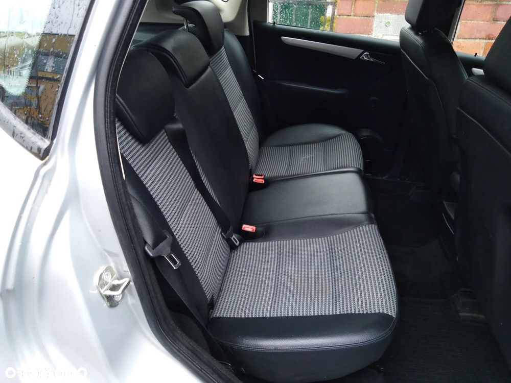 Mercedes-Benz Klasa A 170 Avantgarde - 8