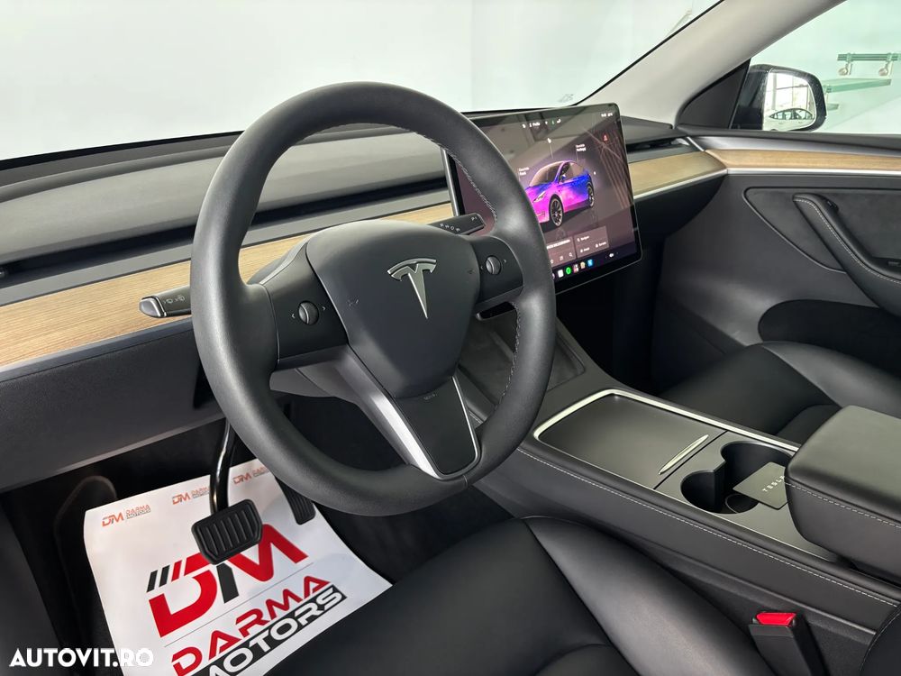 Tesla Model Y RWD - 11