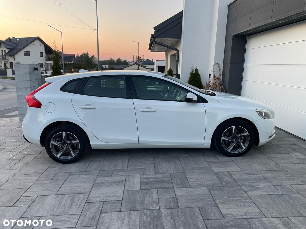 Volvo V40 D2 Summum - 5