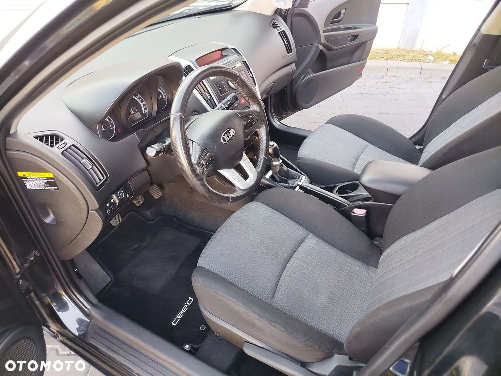 Kia Ceed 1.6 Comfort + - 11