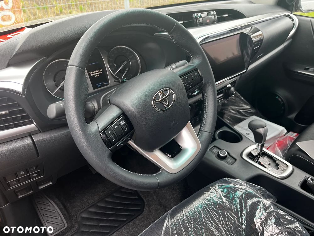 Toyota Hilux - 5