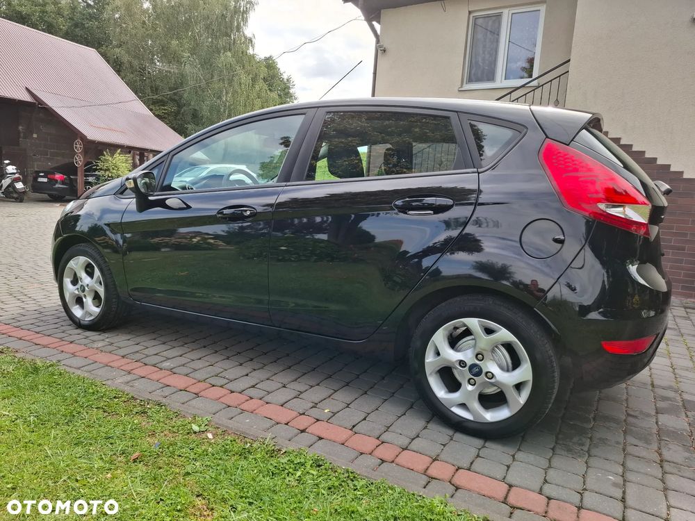 Ford Fiesta 1.25 Champions Edition - 18