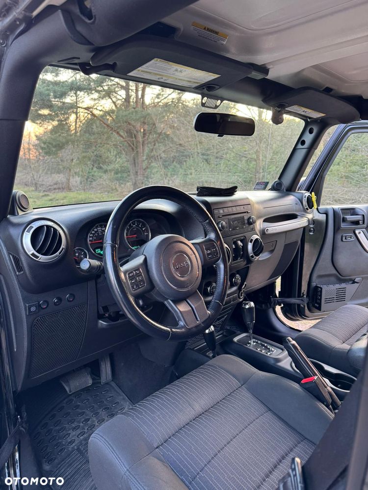 Jeep Wrangler 3.6 Unlim Sahara - 13