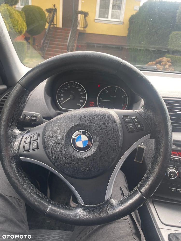BMW Seria 1 118d DPF - 9